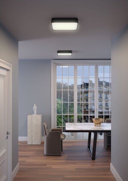 Redo 01-2575 Yomo, černé stropní svítidlo LED 32W 3000K, tříkrokové stmívání, 29,6x29,6cm