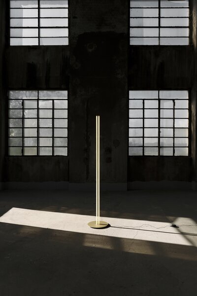 Flos F1801044 Coordinates F, stojací lampa, anodizovaná champagne, 57W 2700K