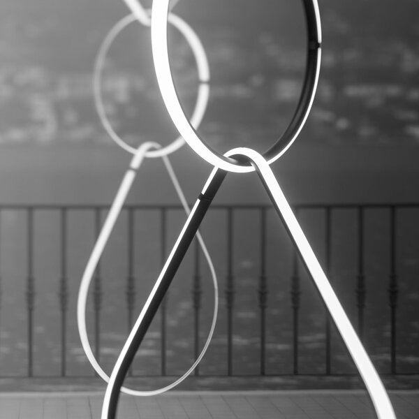 Flos F0414030 Arrangements Broken Line, černý prvek k sestavení svítidla 32W 2700K, výška 69cm