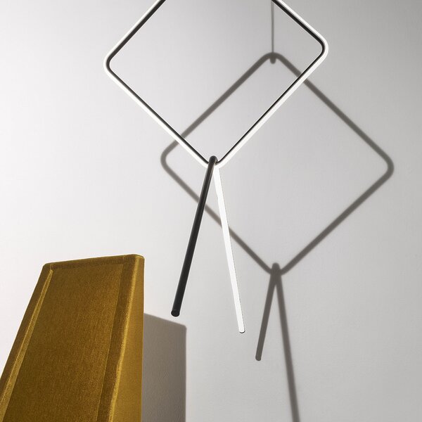 Flos F0414030 Arrangements Broken Line, černý prvek k sestavení svítidla 32W 2700K, výška 69cm