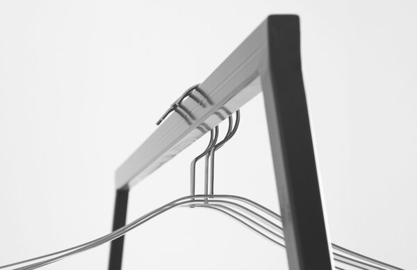 Nordic Design Černý kovový věšák Pablo 100 cm