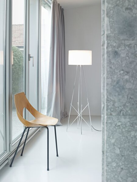 Flos F5920020 Ray F2, stojací lampa s širmem z bílého skla a stmívačem, 1x205W E27, výška 171 cm
