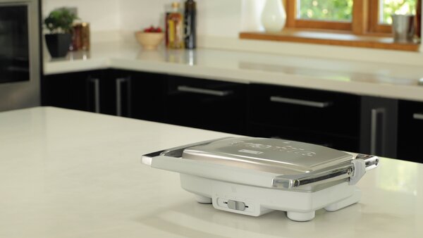 Sendvičovač Breville (VST071X)