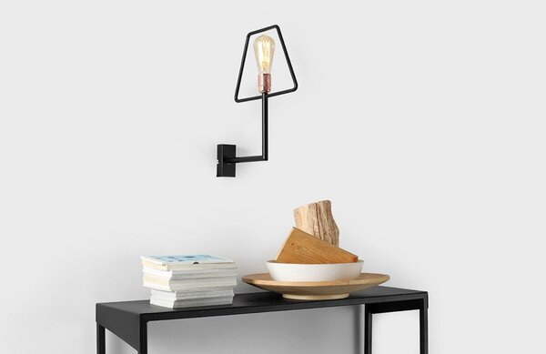 Nordic Design Černé kovové nástěnné světlo Jolita
