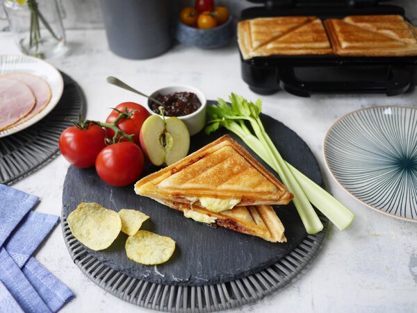 Sendvičovač Breville Ultimate VST082X