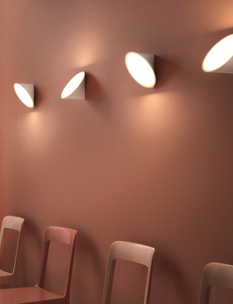 Axolight Orchid, antracitové nástěnné svítidlo, 1x15W LED 3000K, stmívatelné, prům. 20cm