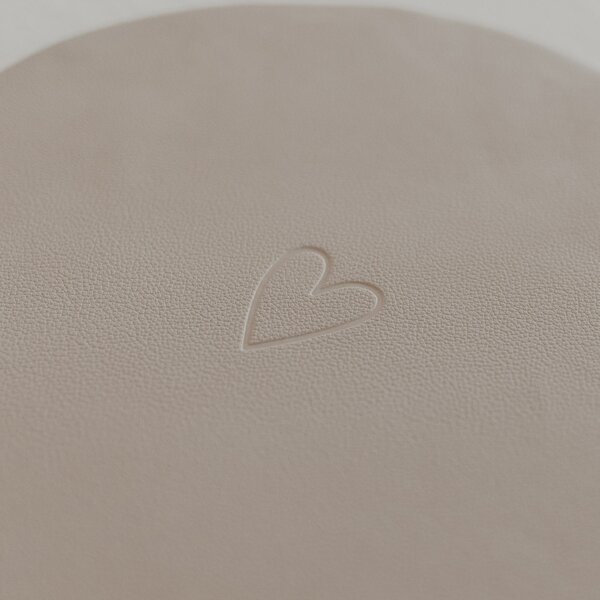 Oboustranné prostírání Heart Creme Ø 35 cm