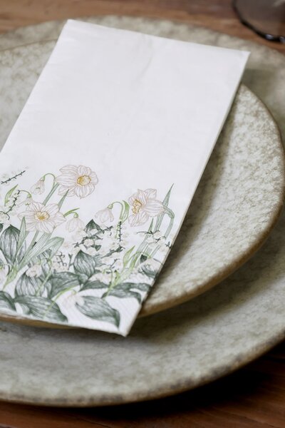 Papírové ubrousky Flowers White – 16 ks