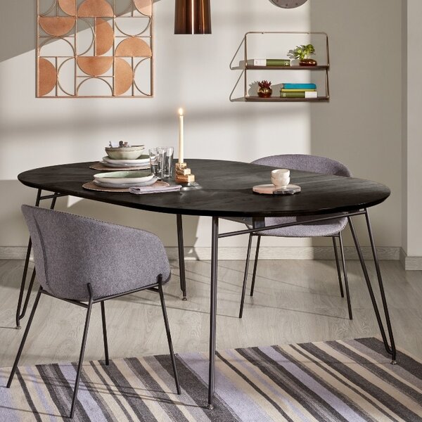 Černý jasanový rozkládací stůl Kave Home Milian 120-200x120 cm