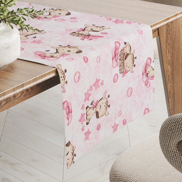 Biante Dětský bavlněný běhoun na stůl Sandra SA-438 Růžové žirafy na bílém 20x120 cm