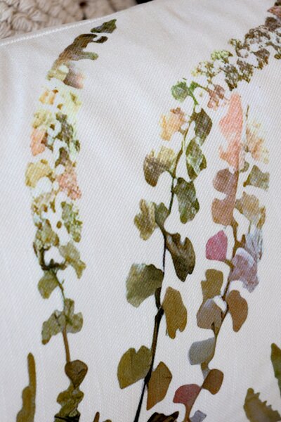 Povlak na polštář Aix Floral Off white 30 × 50 cm