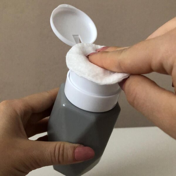 Dávkovač s pumpičkou 200 ml