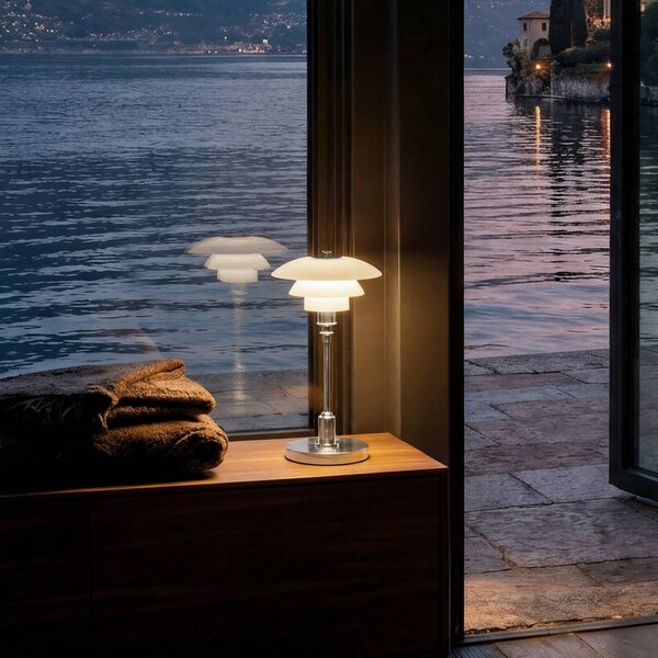 Louis Poulsen Akumulátorová stolní lampa PH 1-1 Portable, chrom, IP44, stmívatelný, Chrom / stříbro, Obývací pokoj / jídelna, Hliník, Design