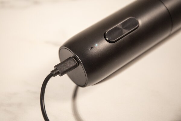 Elektrický otvírák na víno Vacu Vin - USB, včetně Li-ion baterie
