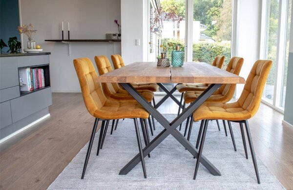 -25 % Dny MOMENTI– Nordic Living Dubový jídelní stůl Tolon 200x95 cm