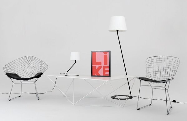Nordic Design Bílá kovová stojací lampa Shadow