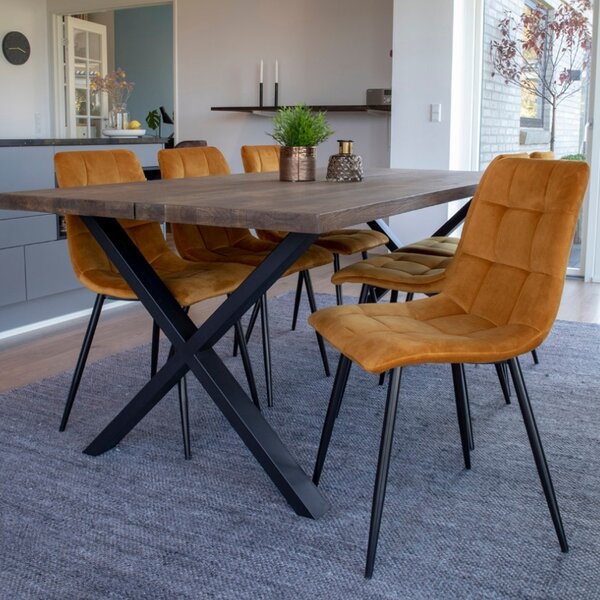 Nordic Living Žlutá sametová jídelní židle Nellie