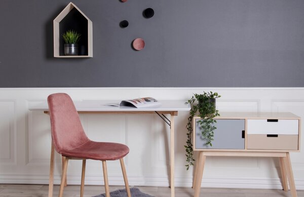 Nordic Living Bílý dřevěný pracovní stůl Vinay 120 cm s přírodní podnoží