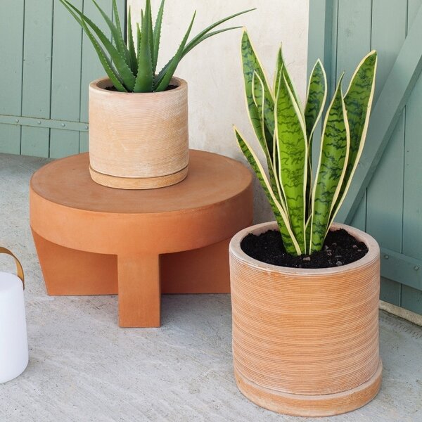 Terakotový zahradní konferenční stolek Kave Home Vilena 60 cm
