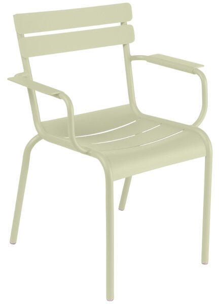 Světle zelená kovová zahradní židle Fermob Luxembourg s područkami