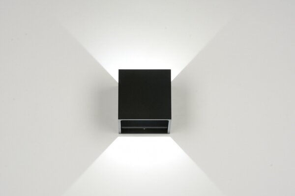 Nástěnné designové černé LED svítidlo do obýváku Black 4Bloq (LMD)