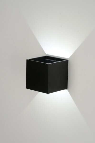 Nástěnné designové černé LED svítidlo do obýváku Black 4Bloq (LMD)