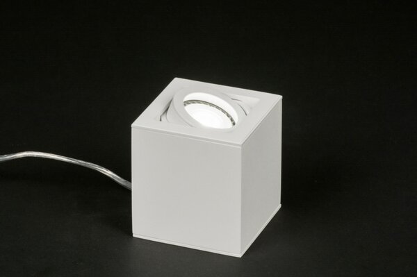 Stolní bílá LED lampa Montgomery White (LMD)