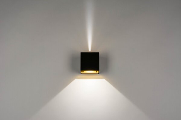 Nástěnné černé LED svítidlo do koupelny Frontal Black (LMD)