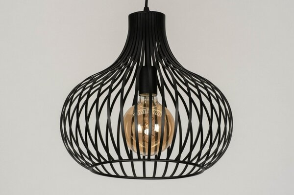 Závěsné designové svítidlo do kuchyně Santora Nero I (LMD)