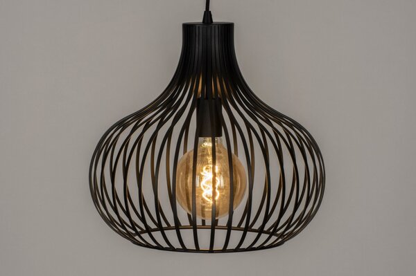 Závěsné designové svítidlo do kuchyně Santora Nero I (LMD)