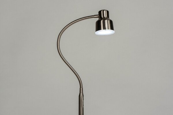 Stojací designová lampa Silver Yalle (LMD)