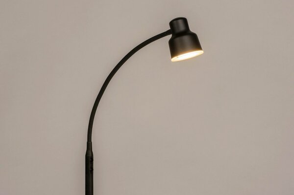 Stojací designová lampa Black Yalle (LMD)