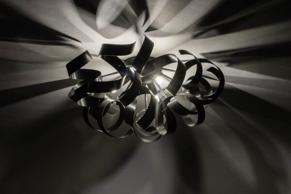 Stropní designové svítidlo Artek Curl Black 45 (LMD)
