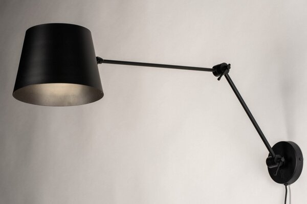 Nástěnné designové svítidlo s ramenem Snap Fosca Black (LMD)