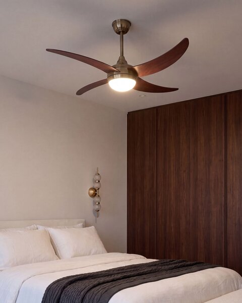 Stropní ventilátor se světlem CHACANA s dálkovým ovládáním LED Mosazná