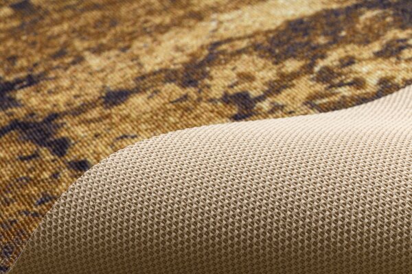 Associated Weavers Běhoun pogumovaný DIGITAL - CONCRETE Beton Abstraktní zlatý Šíře: 65 cm