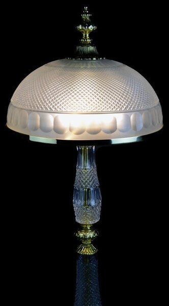 WRANOVSKY Nižší stojací lampa ve stylu Bohemia Baccarat se stínidlem z pískovaného skla a mosaznými odlitky. W308031100FL