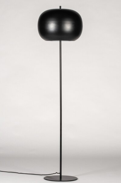 Stojací lampa Cherner Black (LMD)