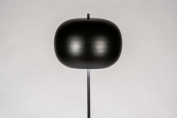Stojací lampa Cherner Black (LMD)