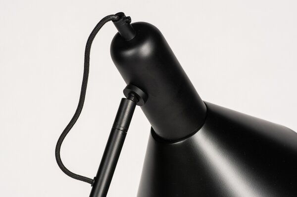 Stojací lampa Classicon Nero (LMD)