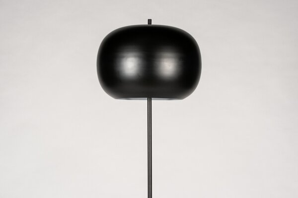 Stojací lampa Cherner Black (LMD)