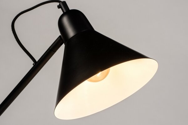 Stolní lampa Classicon Nero (LMD)