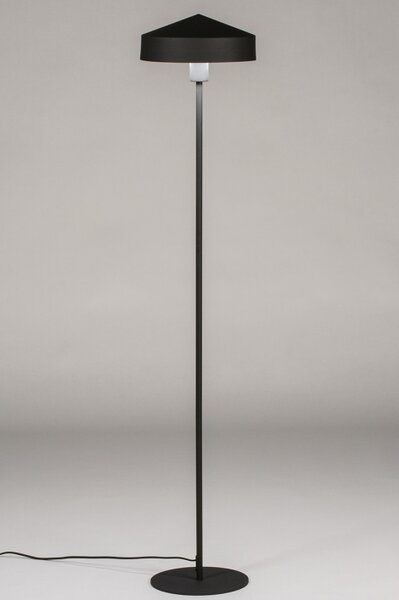 Stojací lampa Cloucester (LMD)