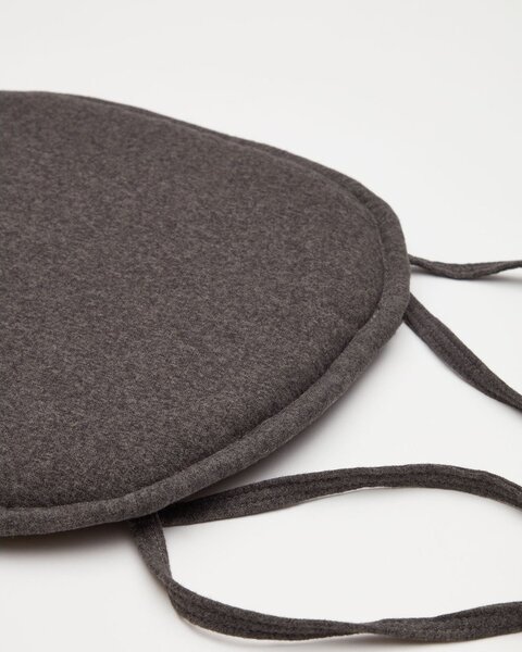 Podsedák z mikrovlákna 43x43 cm Romane – Kave Home