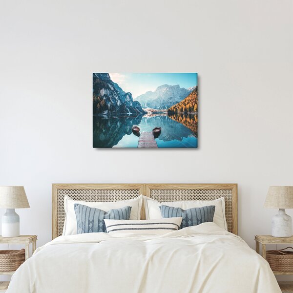 Obraz - Lodě na jezeře Braies (70x50 cm)