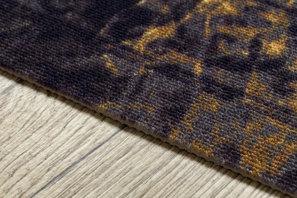 Associated Weavers Běhoun pogumovaný DIGITAL - ROMA Abstraktní zlatý Šíře: 65 cm
