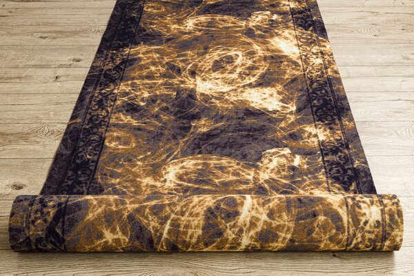 Associated Weavers Běhoun pogumovaný DIGITAL - ROMA Abstraktní zlatý Šíře: 65 cm