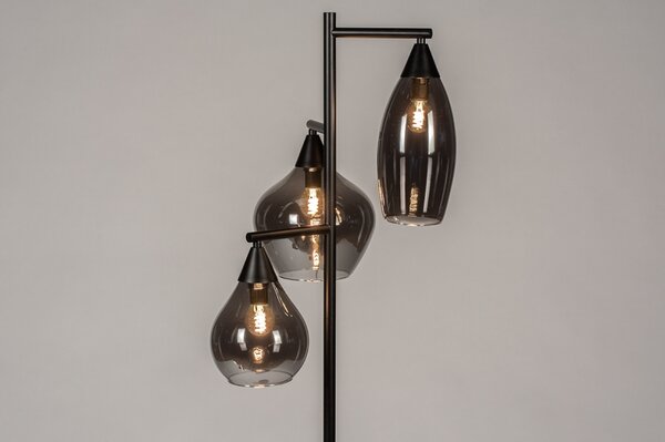 Stojací lampa Carmenta (LMD)