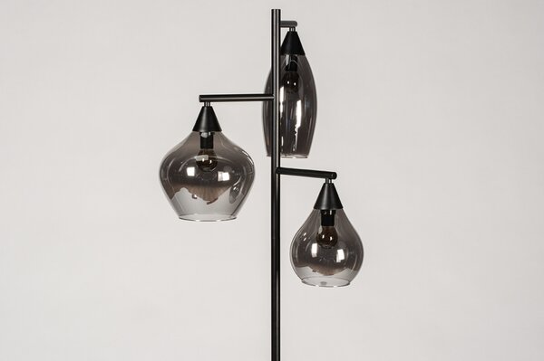 Stojací lampa Carmenta (LMD)