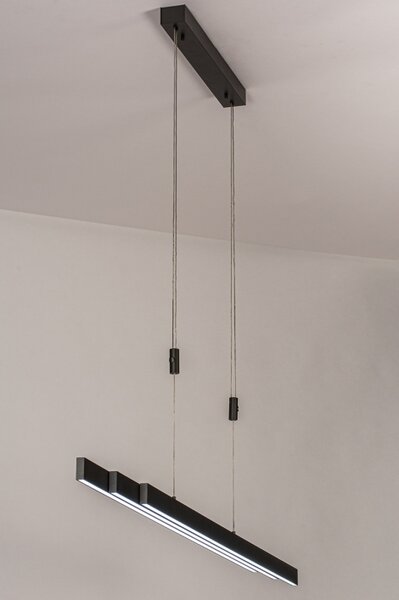 Závěsné designové černé LED svítidlo nad stůl Corciano Trio 180 Black (LMD)